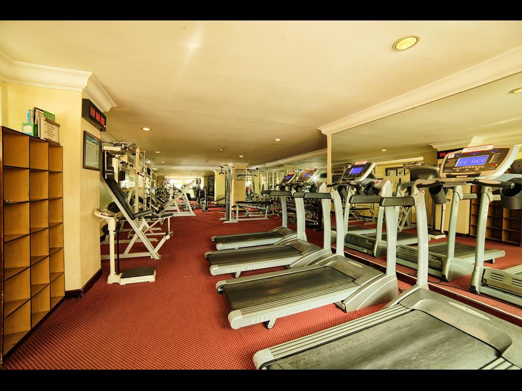 Grand Wahid Hotel Салатига Екстериор снимка
